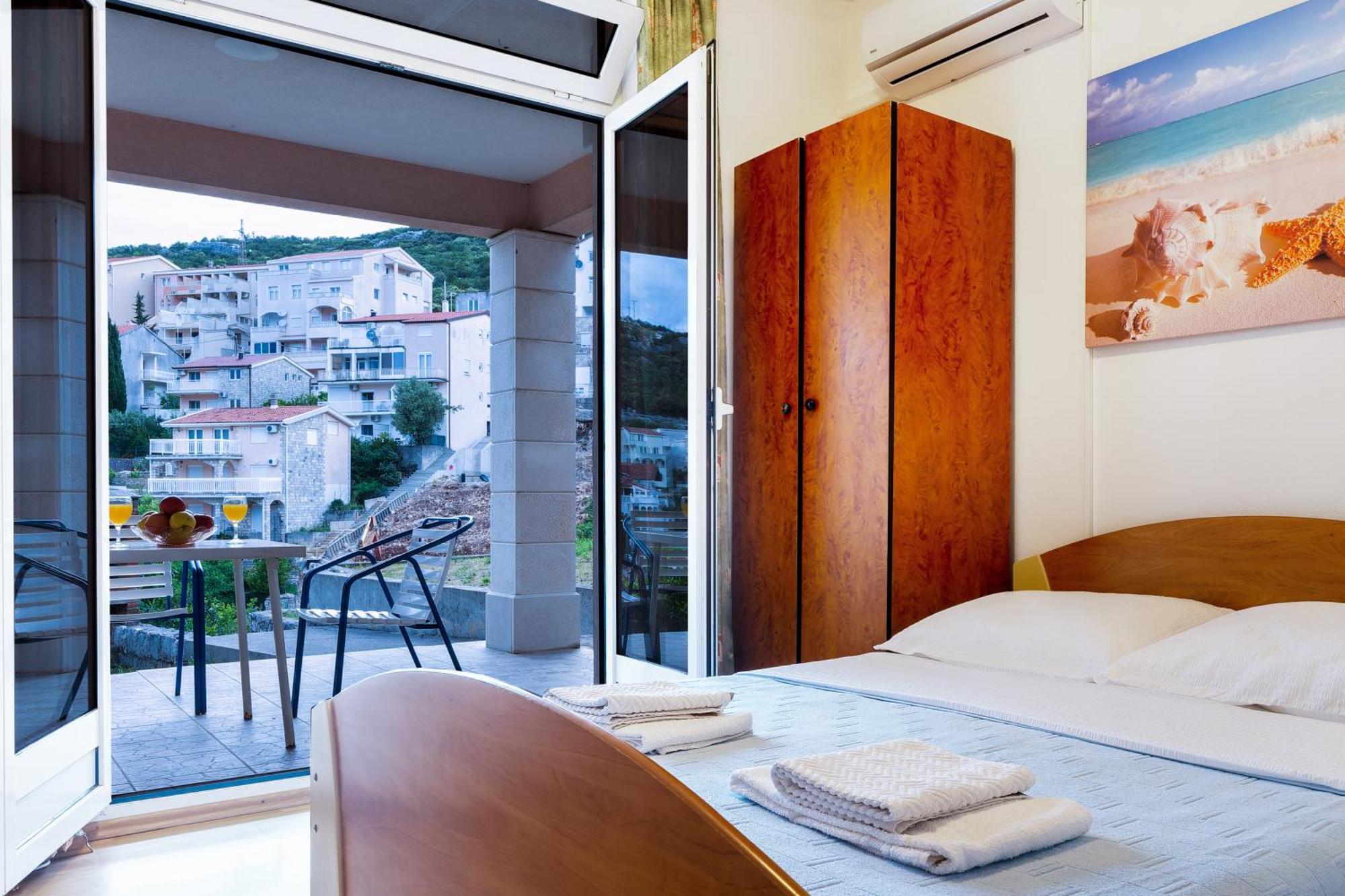 Apartments And Rooms Breeze Neum Exterior foto